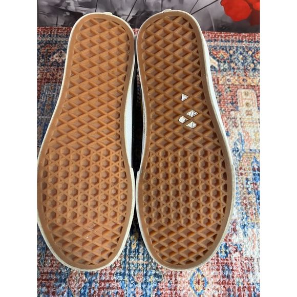 VANS Old Skool Mix & Match suede shoes. GUC. Size 6.5(M)/8(W) - Picture 10 of 11